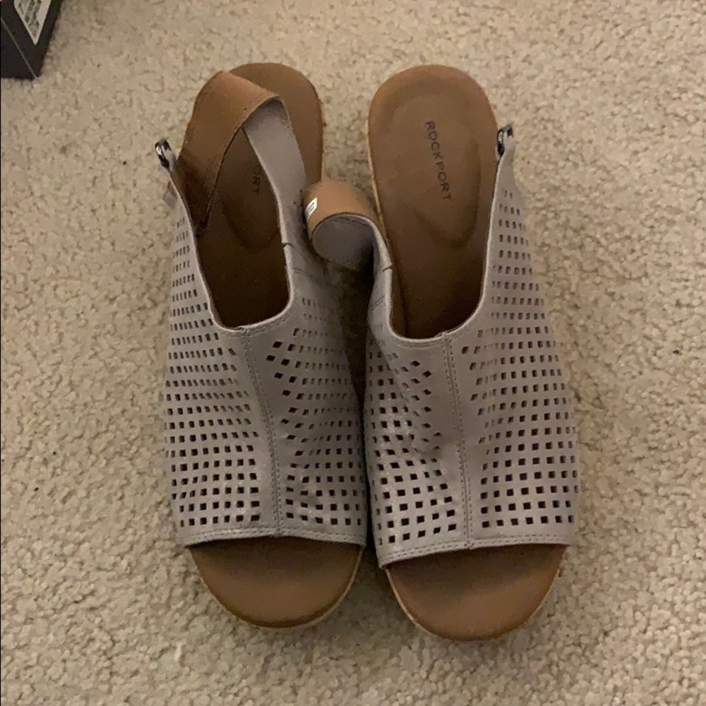 grey heels